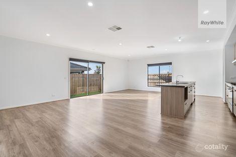 Property photo of 30 Kangaroo Crescent Aintree VIC 3336