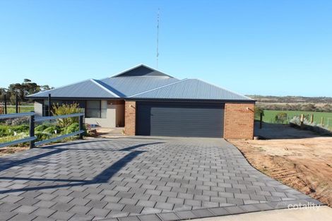 Property photo of 18 Fairway Bend Northam WA 6401