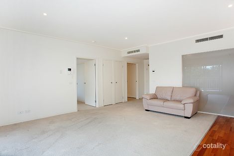 Property photo of 21/4 Seisman Place Port Melbourne VIC 3207
