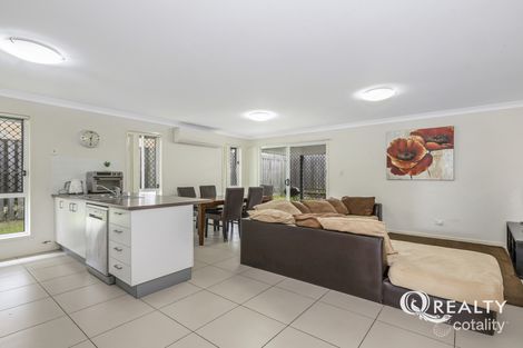 Property photo of 51 Dinnigan Crescent Durack QLD 4077