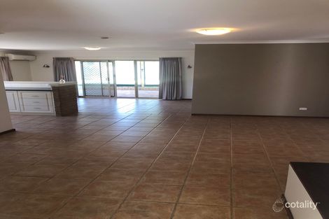 Property photo of 12 Keppell Mews Rockingham WA 6168