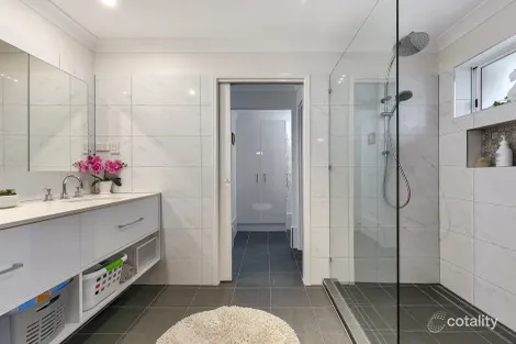 Property photo of 6 Banyan Place Zillmere QLD 4034