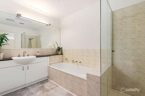 Property photo of 1/1 Ardgour Street Hughesdale VIC 3166