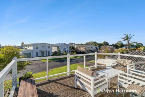 Property photo of 15 Holzer Drive Apollo Bay VIC 3233