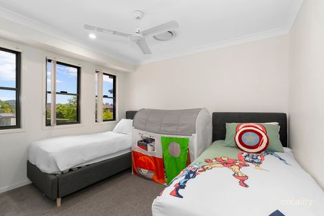 Property photo of 3/2 Catalina Way Upper Coomera QLD 4209