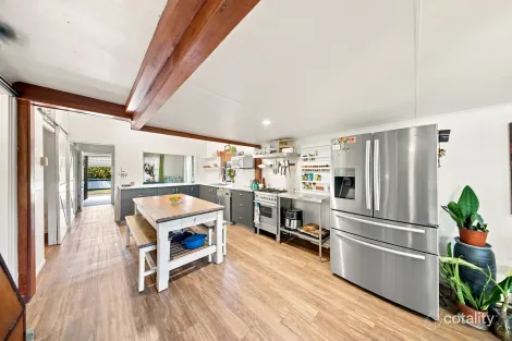 Property photo of 10 Castling Street West End QLD 4810