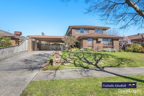 Property photo of 32 Heatherlea Crescent Narre Warren VIC 3805