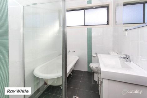 Property photo of 128 Riverside Drive Kiama Downs NSW 2533