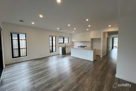 Property photo of 33 Bona Vista Rise Clyde VIC 3978