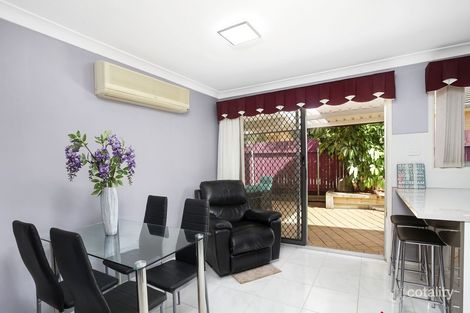 Property photo of 2/8 Anthea Place Avondale NSW 2530