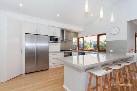 5 Furl Ct, Ocean Reef, WA 6027