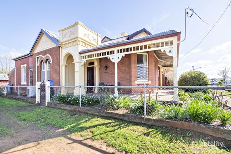 56 Gisborne St, Wellington, NSW 2820