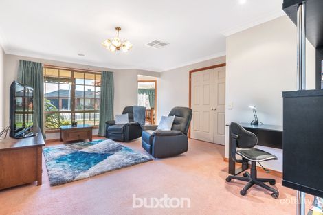 Property photo of 22 Bonshaw Drive Sebastopol VIC 3356