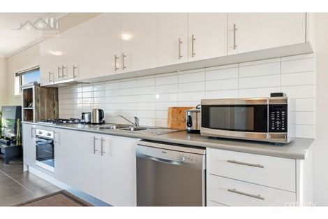 Property photo of 27 Baltrum Drive Wollert VIC 3750