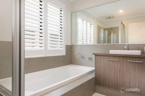 Property photo of 14 Sweetgum Way Piara Waters WA 6112