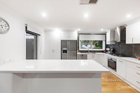 Property photo of 8 Adolphson Avenue Ringwood North VIC 3134