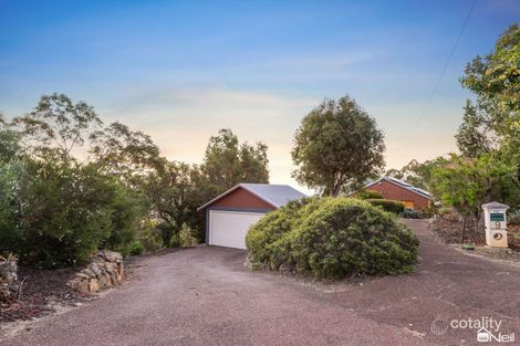 Property photo of 9 Sapphire Court Mount Richon WA 6112