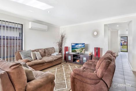Property photo of 10 Penfolds Close Pimpama QLD 4209