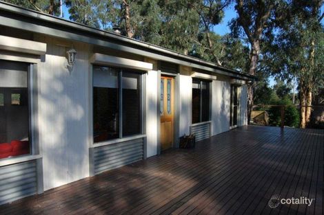 Property photo of 8 Irene Grove Selby VIC 3159