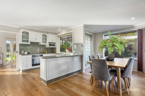 Property photo of 5 Woolstone Close Kealba VIC 3021