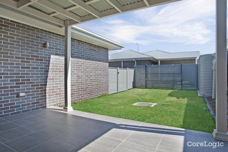 Property photo of 1/69 McKeachie Drive Aberglasslyn NSW 2320