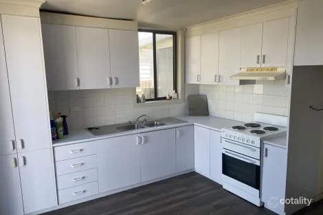 Property photo of 3 Dempsey Court Morwell VIC 3840