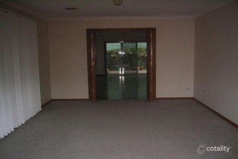 Property photo of 9 Anton Close Werribee VIC 3030