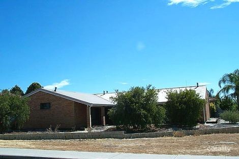 22 Blackthorn Rd, Eden Hill, WA 6054