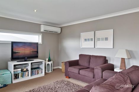 Property photo of 71 Dalmeny Drive Macquarie Hills NSW 2285