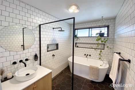 Property photo of 11 Gladesville Court Dandenong North VIC 3175