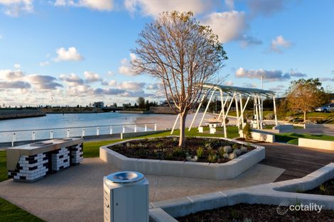 Property photo of 15 Hydaspe Vista North Coogee WA 6163