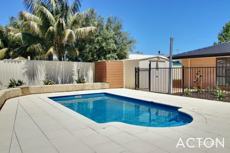 Property photo of 8 Mizzen Court Waikiki WA 6169