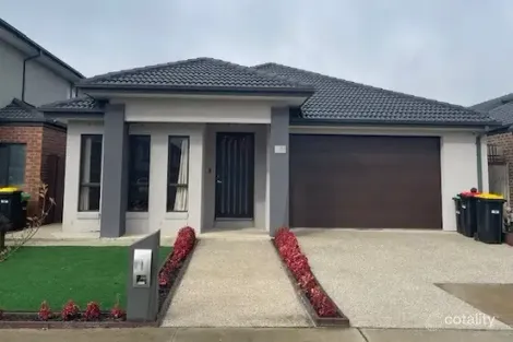 Property photo of 213 Wallara Waters Boulevard Wallan VIC 3756