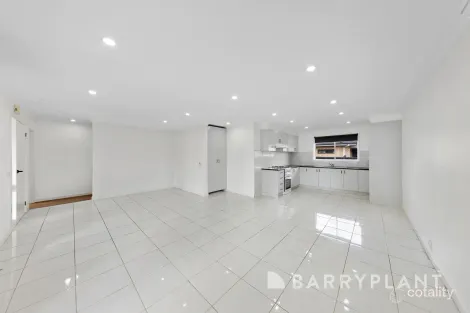 Property photo of 1/4 Mavis Crescent Kings Park VIC 3021