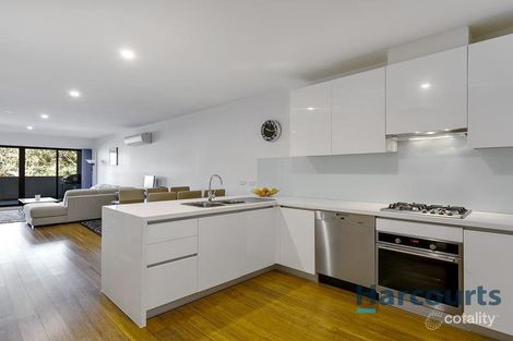 Property photo of 202/14 Reynolds Avenue Ringwood VIC 3134