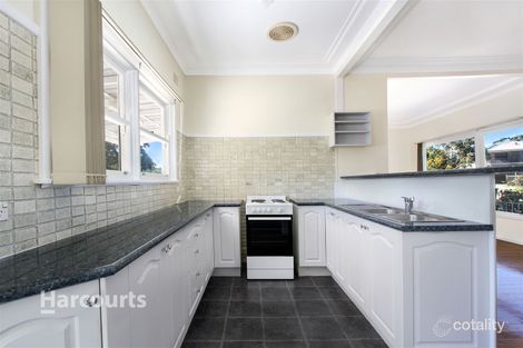Property photo of 6 Cleverdon Crescent Figtree NSW 2525