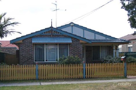 13 Robinson St, Eastlakes, NSW 2018