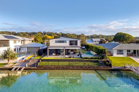 8 Kingfish Ct, Palm Beach, QLD 4221