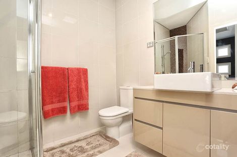 Property photo of 14 The Grove Fairfield NSW 2165