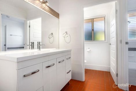Property photo of 18 McInerney Avenue Albion Park NSW 2527