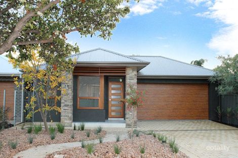 16 The Triangle, Warradale, SA 5046