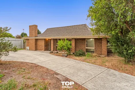 Property photo of 11 Kennedy Court Cranbourne North VIC 3977