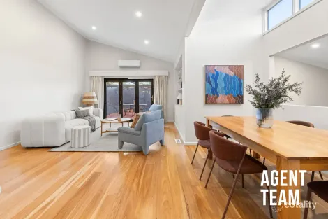 Property photo of 10 Rymill Place Mawson ACT 2607