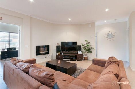 Property photo of 7 Rosleigh Drive Craigieburn VIC 3064