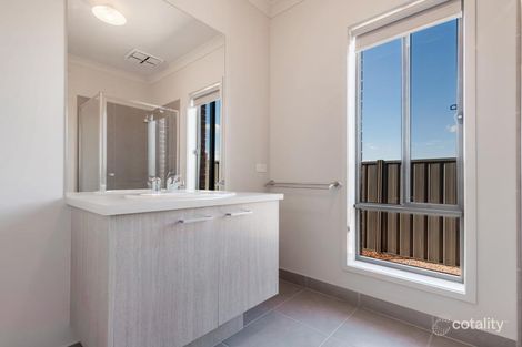 Property photo of 21 Accolade Drive Craigieburn VIC 3064
