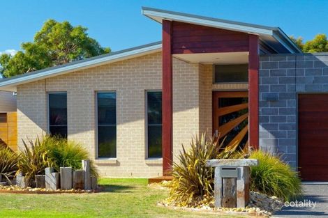 Property photo of 14 Cambridge Way North Wonthaggi VIC 3995