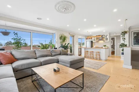 Property photo of 1 Dovier Place Leopold VIC 3224