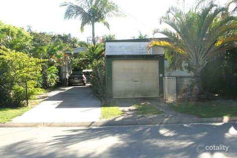 Property photo of 27 Gillian Street Beachmere QLD 4510