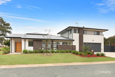 1/3 Hiles Pl, Kambah, ACT 2902