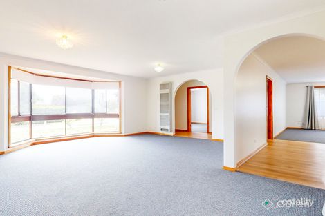 Property photo of 9 Lena Place Carrum Downs VIC 3201